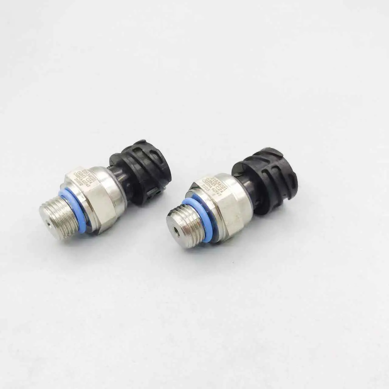 

Suitable for excavator accessories 290 360 380 460 480B oil pressure fuel sensor