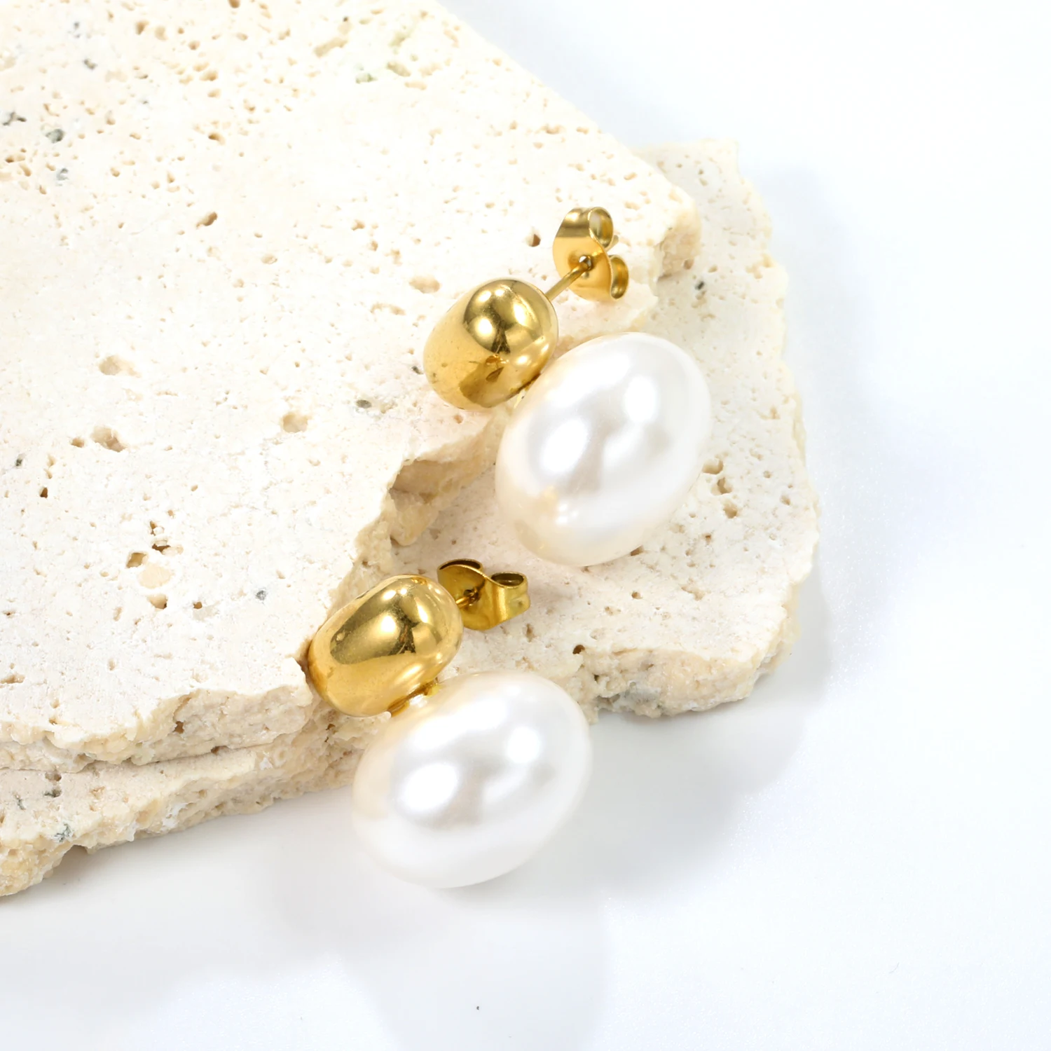 LUXUSTEEL 2pc/1pair Imitaiton Pearl Earring Sun moon Stud Earrings Golden Stainless Steel Women\'s Earring Jewelry Accessories