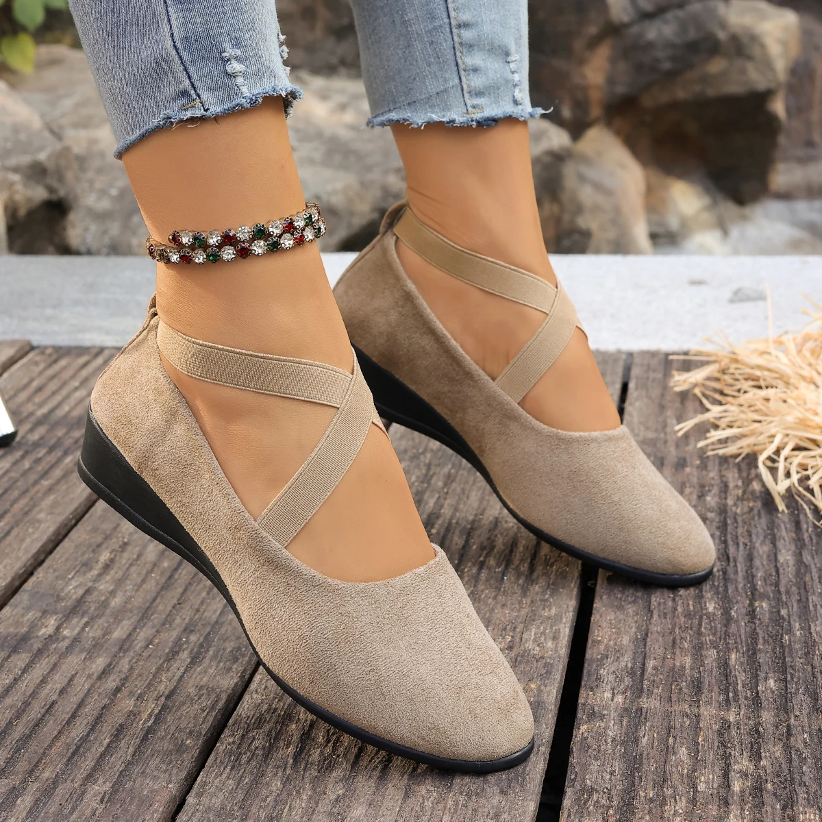 *Summer New Comfortable and Elegant Casual Shoes Fashionable Hot Selling Round Headed Sexy Slope Follow-up Shoes for Women's