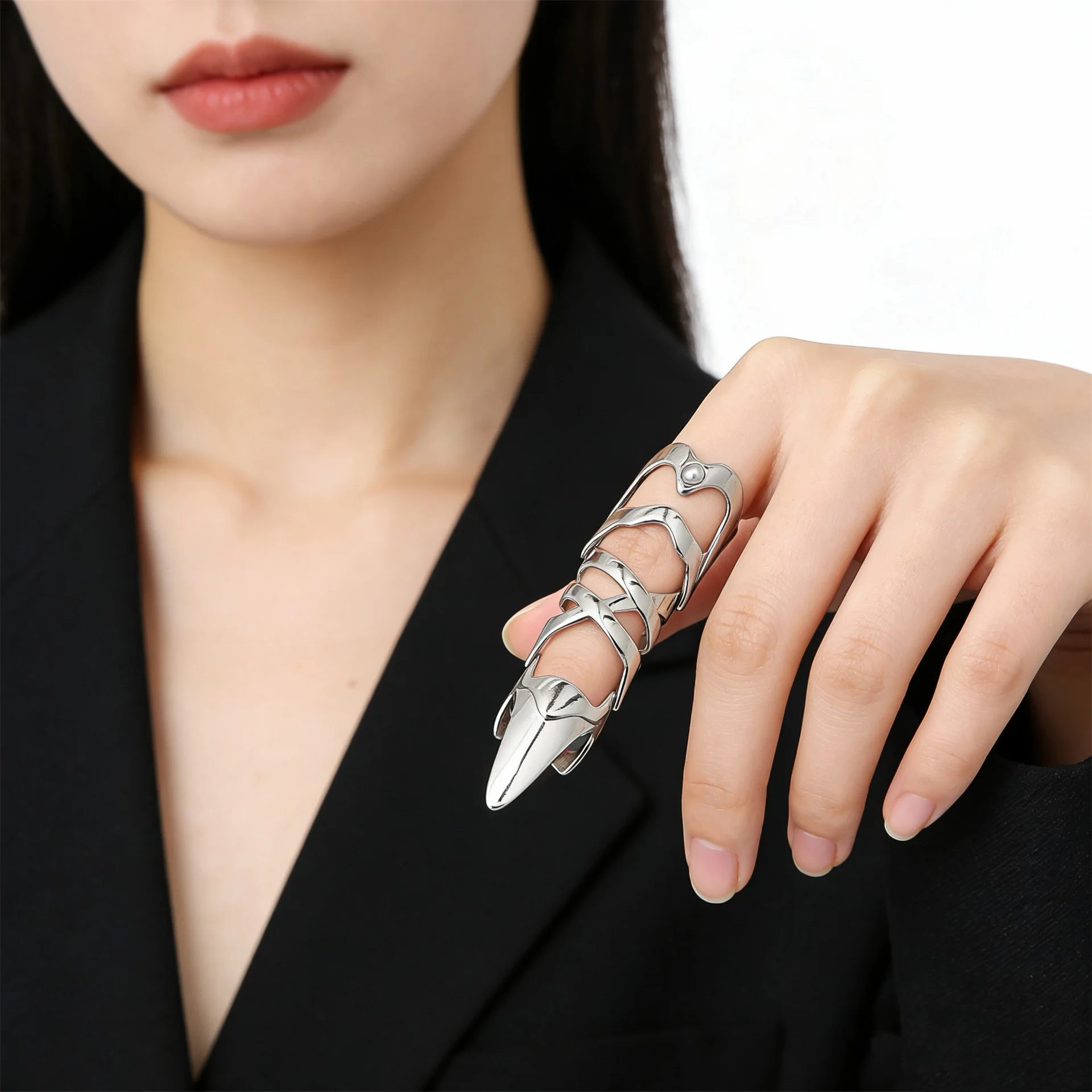 

Punk Armor Pearl Ring Fashion Trendy Metal Finger Guard Joint Protection Ring Unisex Creative Nail Wearable Manicure Accessories