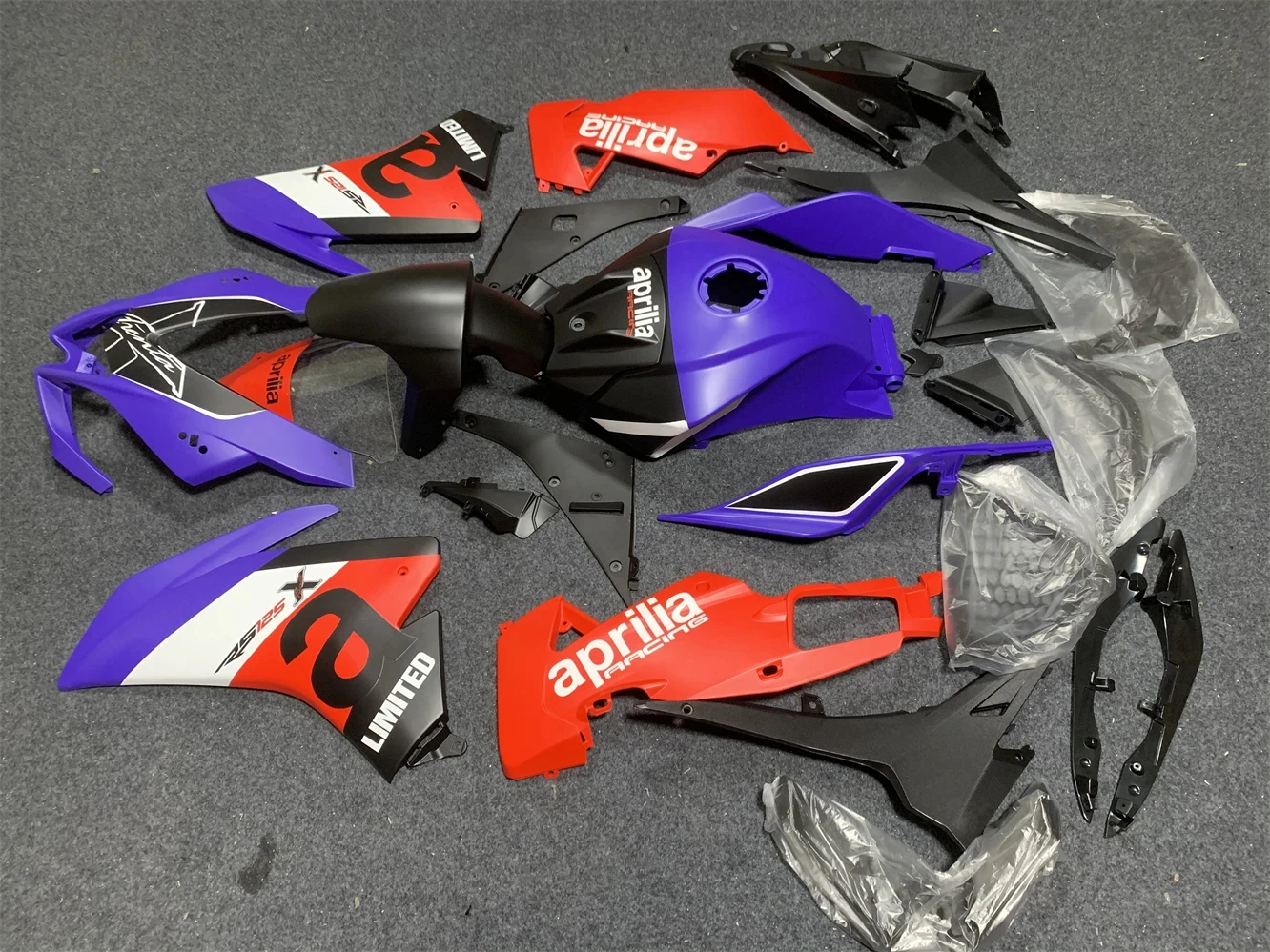 New Fairings Kit Fit For Aprilia RS4 50 125 RS125 2012 2013 2014 2015 2016 2017 2018 RS125 12 13 14 15 16 Bodywork Set Black red