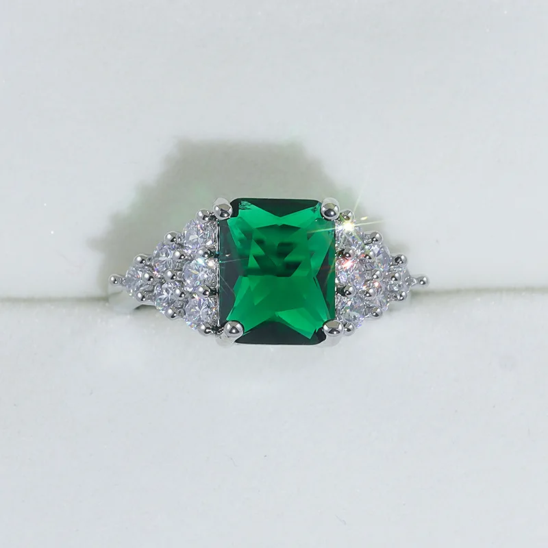 

Exquisite 925 Silver Four-prong Princess-shaped Emerald Full Diamond Ring Women's Valentine's Day Gift Jewelry