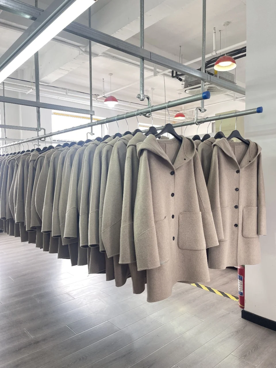 

Autumn And Winter New High Quality Fashion Hooded Women'S Coat