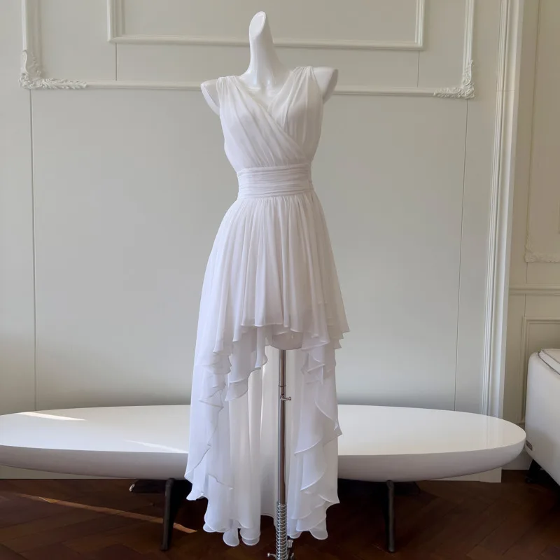 VIBE Lente Zomer Franse Jurk Nieuwe Witte Mouwloze Taille-Knipperende Elegante Onregelmatige Zoom Jurk voor Vrouwen Avondfeest Jurk