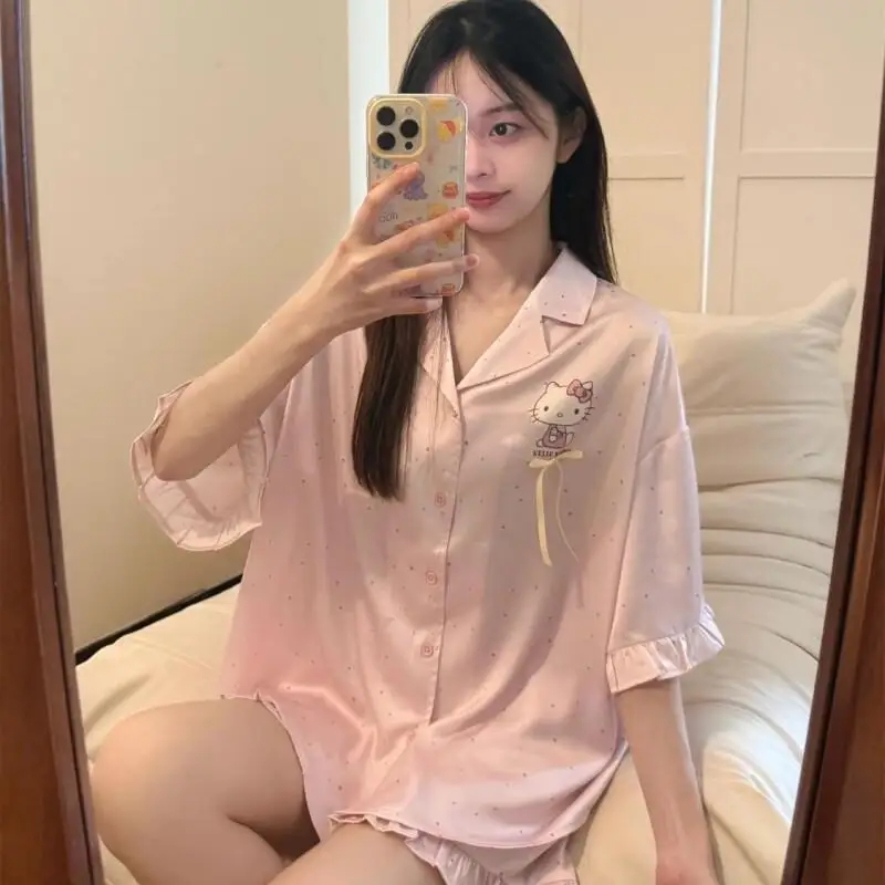 

Комплект пижам Sanrio Hello Kitty с кружевной отделкой для женщин и студенток, домашняя одежда, одежда для улицы, новая летняя одежда с короткими рукавами и шортами, одежда для сна