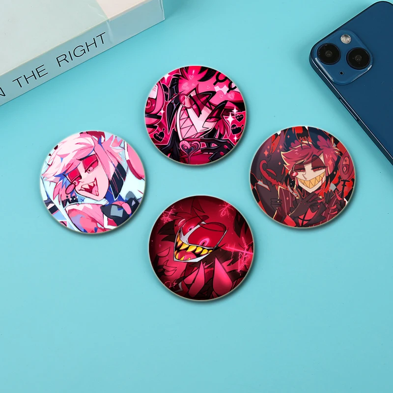 Alastor Anime Character Badge Cosplay Cartoon Red spille squisite Cute Creative smalto Pins per zaino accessori gioielli