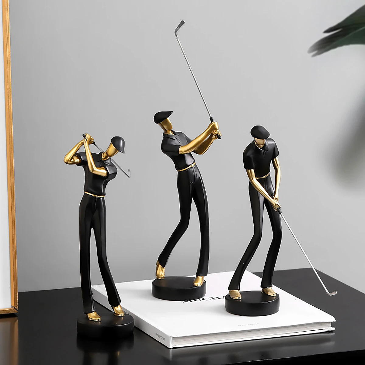 Creative Golfer Figurines Abstract Simple Color Golf Player Model Ornament Sporting Style Decor Modern Home Decorative Articles