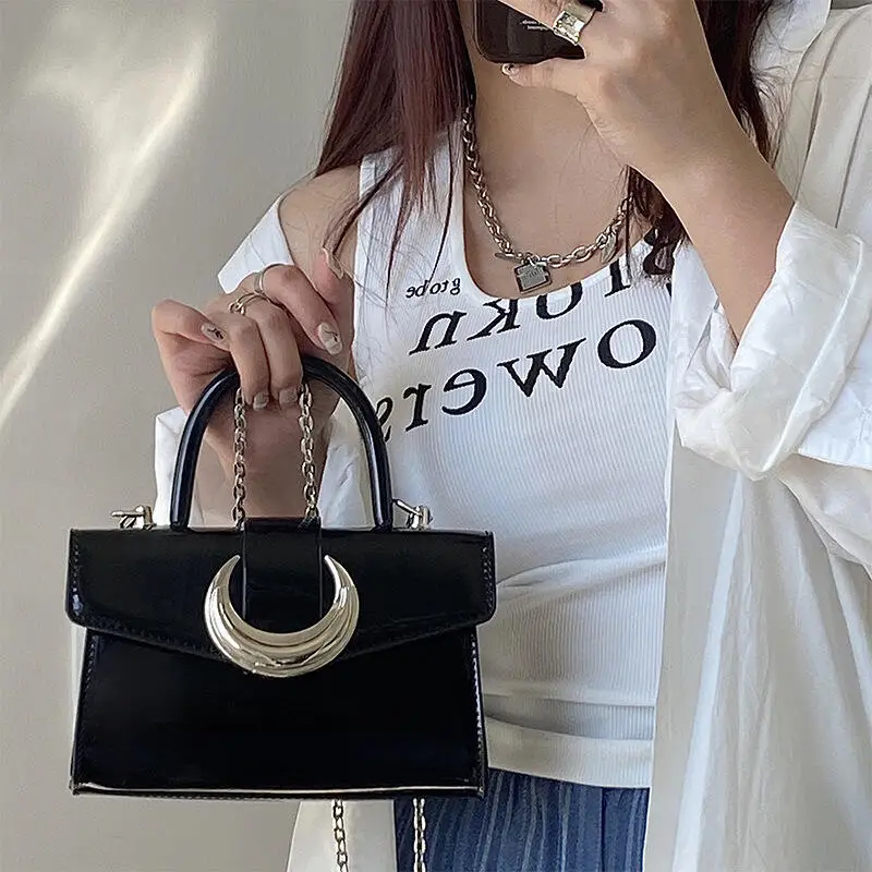 2024 Stylish Moon Lock PU Leather Crossbody Bags Fashionable Women\'s Black Sling Shoulder Bag Portable Silver Chain Handbags