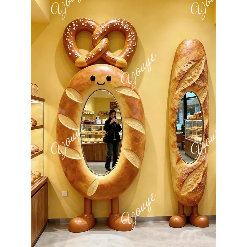 Bakery croissant clock in installation FRP sculpture custom baking beauty Chen drainage shop decoration