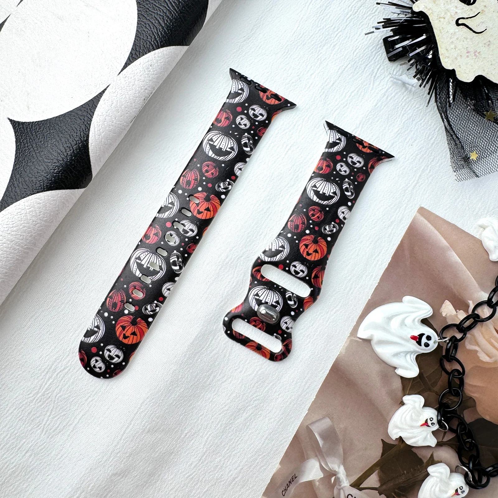 Ghost Halloween for Apple Watch 10 9 8 7 Silicone Band Replacable Bracelet for iWatch 46mm 42mm 41mm 40mm Watchband