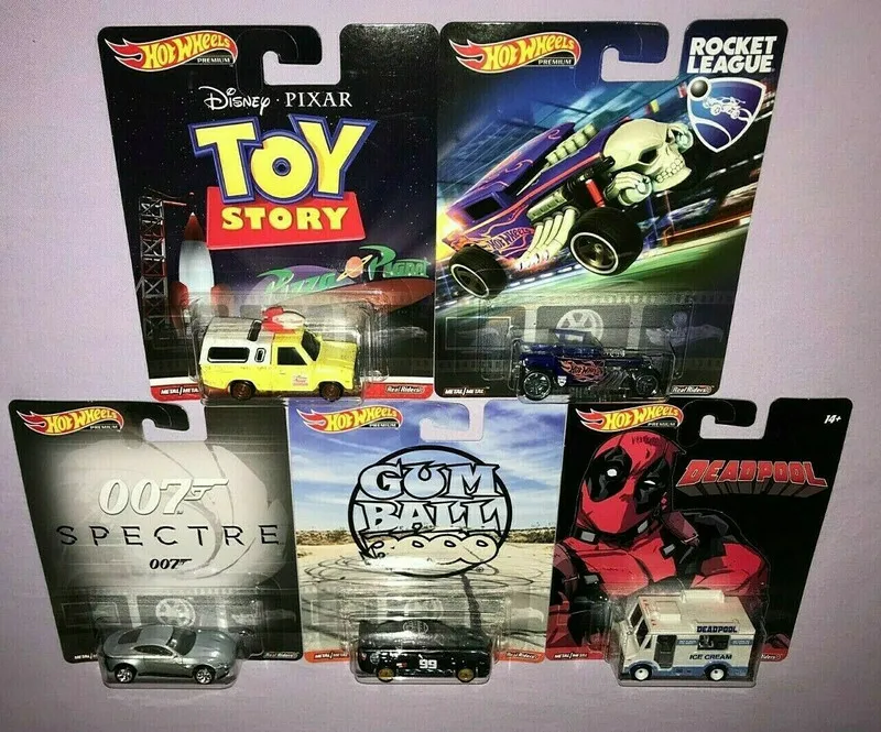 HOT WHEELS 1:64 PIZZA PLANET TRUCK SUBARU IMPREZA ASTON MARTIN DB10 UNSC SCORPION THUNDERCATS THUNDER TANK DMC55 ALLOY CAR MODEL