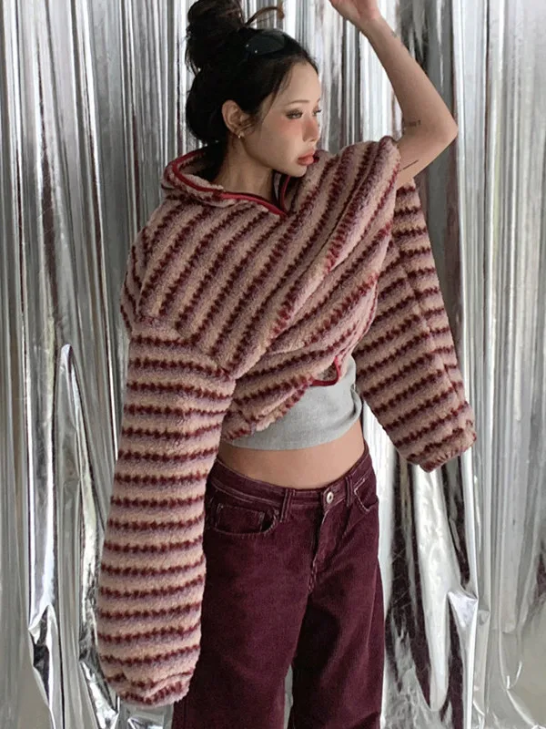 Inverno Nuovo Allentato Pigro Sle delle Donne Retro Strisce Rosse Del Collare Del Basamento di Pelliccia di Agnello Felpa Jaet Thiened Fibra di Poliestere