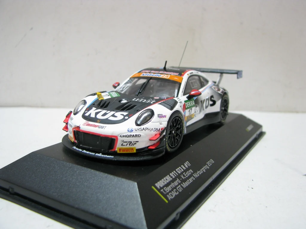Moulé sous pression échelle 1:43 IXO PORSCHE 911 GT3 R # 17 2018 CMRGT007 modèle de voiture en alliage jouet à collectionner cadeau Souvenir affichage ornement