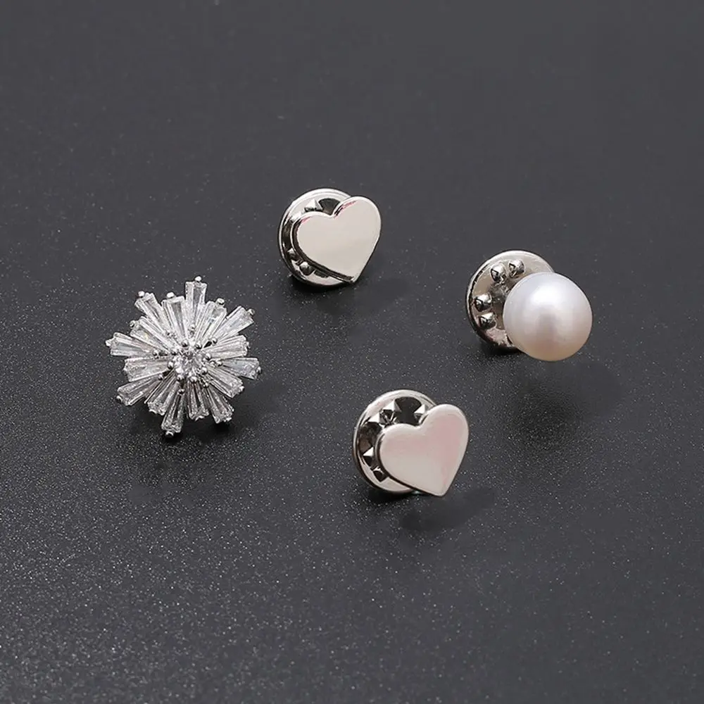 Charm อุปกรณ์เสริมเพิร์ลสไตล์ตกแต่งเข็มกลัด Anti-Exposure คอหัวเข็มขัดเสื้อสเวตเตอร์ถัก Pin เข็มกลัดมุกเข็มกลัดหัวใจ