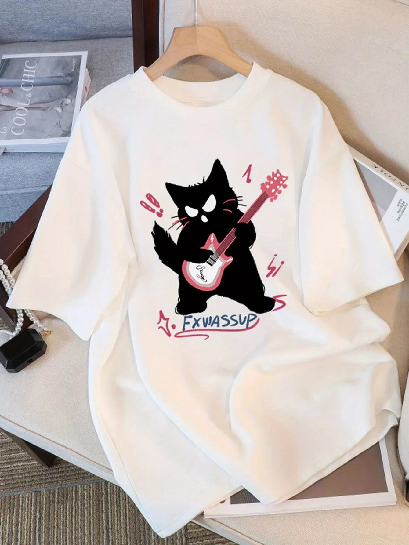 Women's T-Shirt Rock Cat Print Short Sleeve T-Shirt Crew Neck Casual Tee Fashion Summer Top with Fun Graphic Design