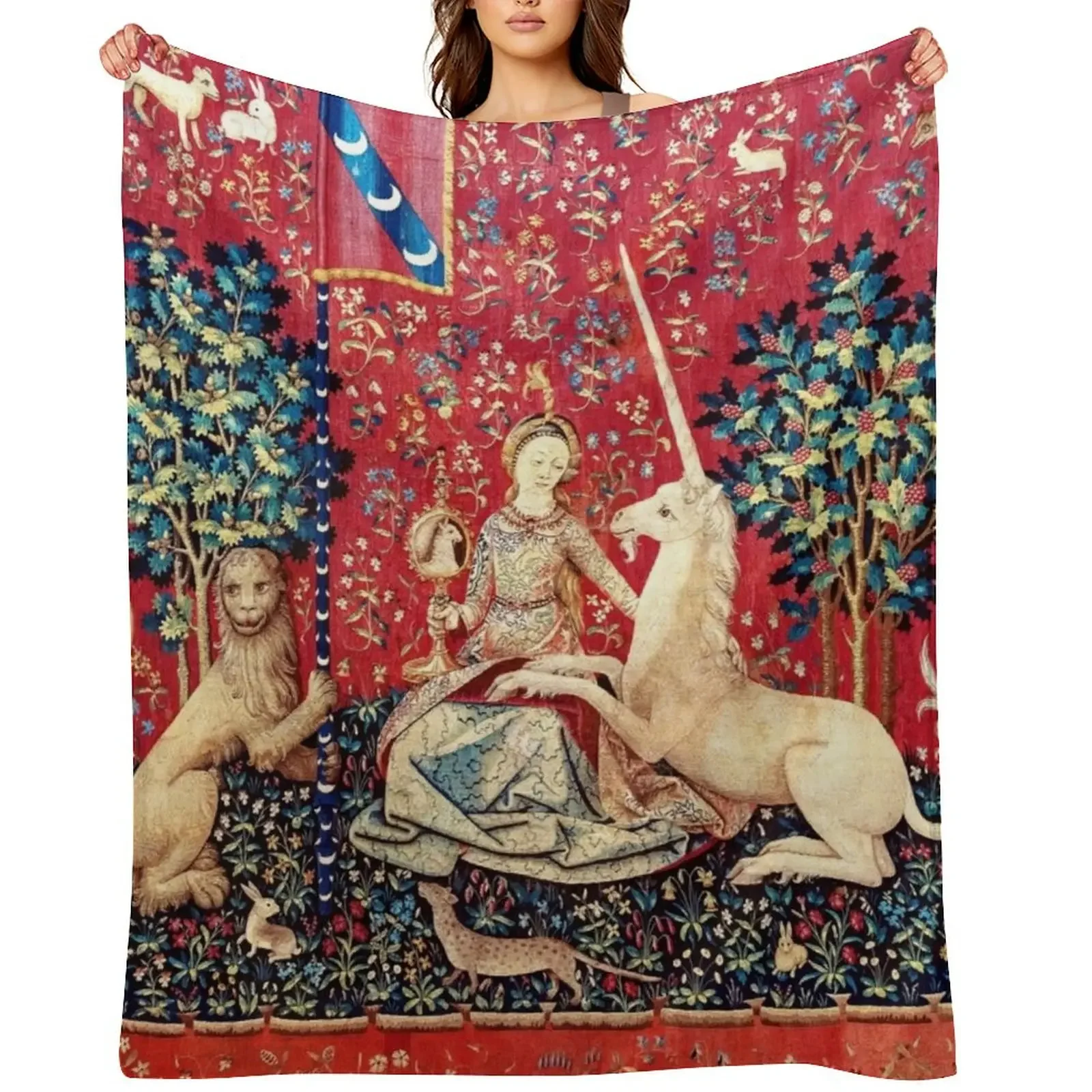 The Lady and the Unicorn - Sight: La Dame ?? la licorne - La Vue - Medieval Unicorn Tapestry Throw Blanket Single Blankets
