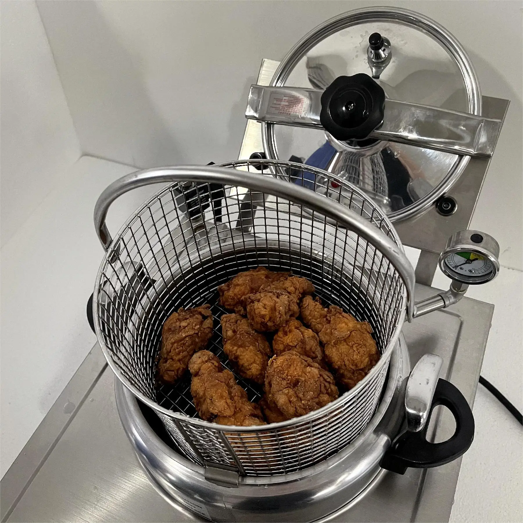 

16L Small Counter Electric Table Top Oil Fried Home Use Chicken Broaster Express Pressure Fryer