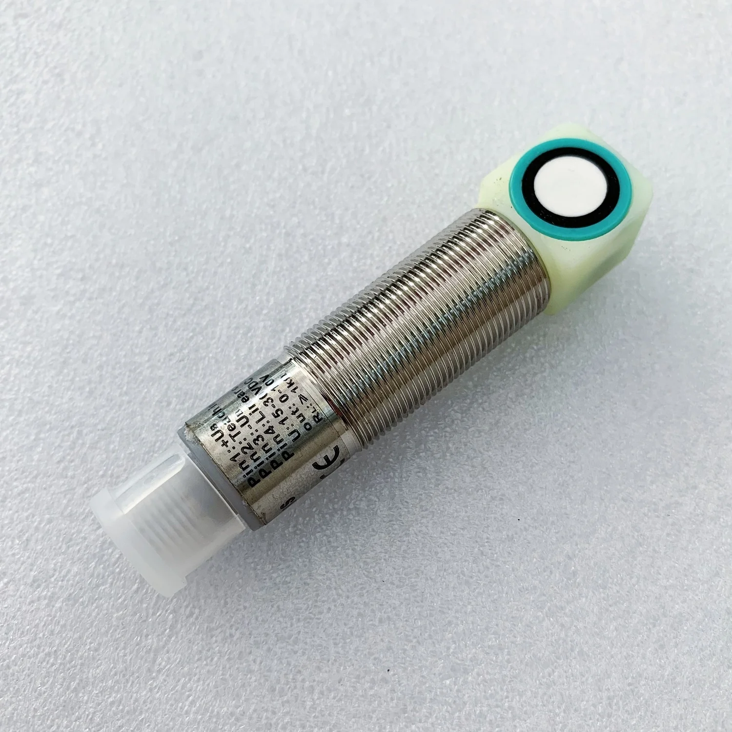 Sensor Berkualitas Tinggi P1227850 UB300-18GM40A-U-V1 Sensor Ultrasonik HB72-52 Kontrol Level untuk Suku Cadang Mesin Cetak Offset KBA 106
