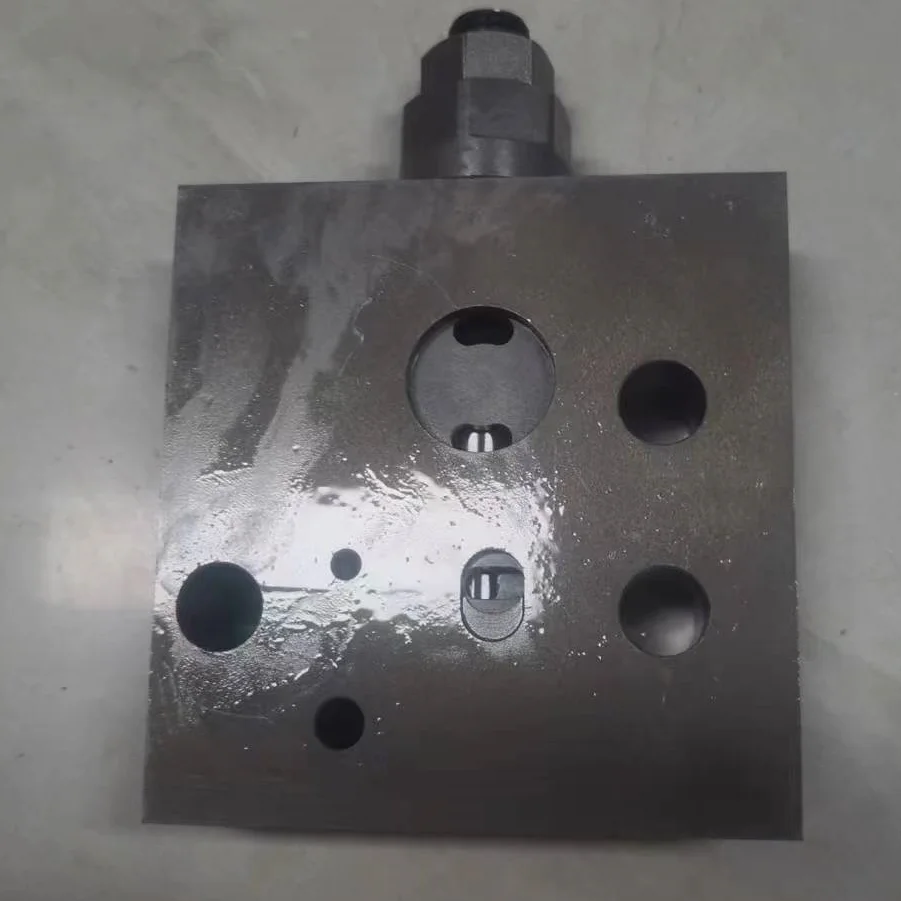 723-50-62100 702-21-09230 Válvula de alívio de redução de pressão para peças de escavadeira Komatsu PC160LC-7 PC160LC-7K PC180LC-7K PC180NLC-7K