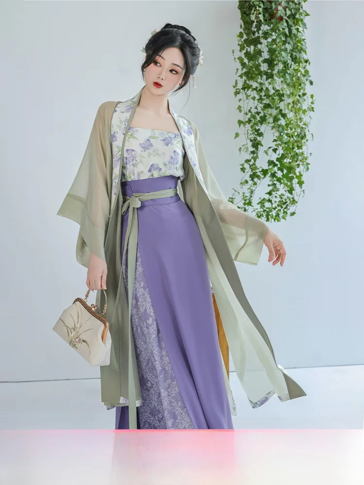 

Оригинальная длинная юбка Hanfu в стиле династии Сун с вышивкой, для повседневной носки весной и осенью, из шелкового материала, легкая и удобная.