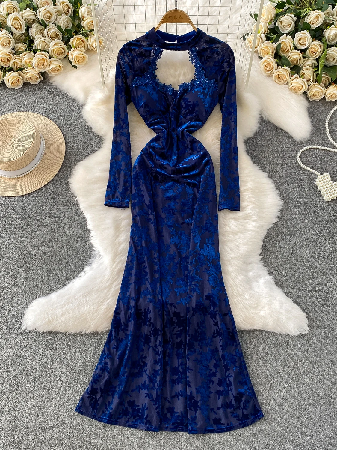

Sexy Hollow out Lace round Ne Padded Dr Women's Autumn Velvet Burned Flower Slimming Ele Fi Tail Long Dr