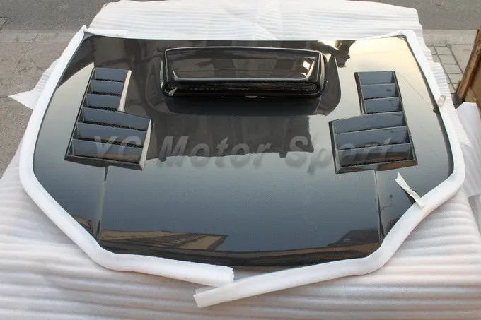 

Car Accessories Carbon Fiber CW Style Hood with Scoop Fit For 2004-2005 Impreza WRX STI 8th Hood Bonnet