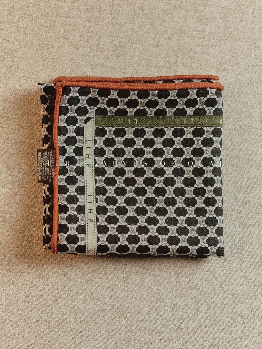 豪華なシルクウールスカーフ女性の秋冬ネックウォーマーファッショナブルな韓国スタイルの大きな正方形のスカーフ多用途装飾アクセサリー