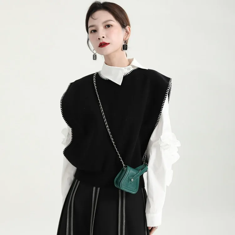 2023 Autumn Knitted Black Vests Women Winter Sweaters Loose Contrast Color Open Thread Overlock  Trendy Street Hipster Pullover