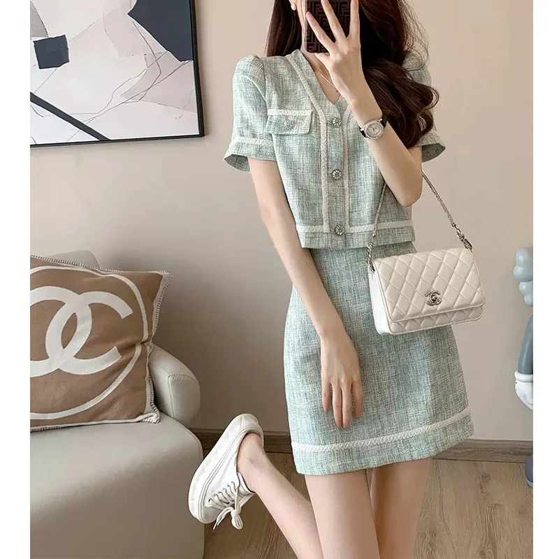 Women's tweed 2-pcs set blue short sleeved V-neck jacket+skirt 2024 new summer small fragrance style set