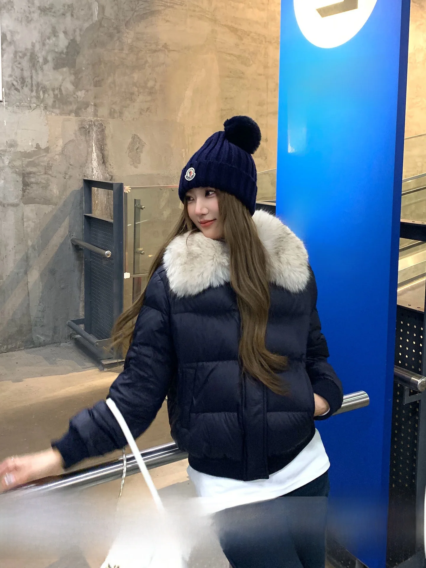 

Ограниченное по времени предложение: Утепленная женская пуховая куртка в корейском стиле, теплая и уютная зимняя верхняя одежда из нейлоновой ткани, однотонная, на молнии.