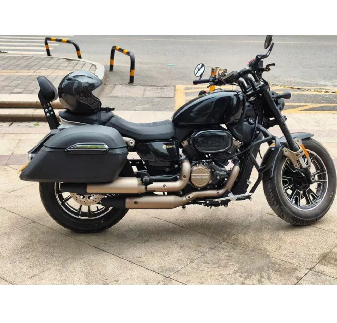 Suitable for QJMOTOR SRV 350S modified side cases, side bags, leather cases, motorcycle folding back racks, inner lining accesso