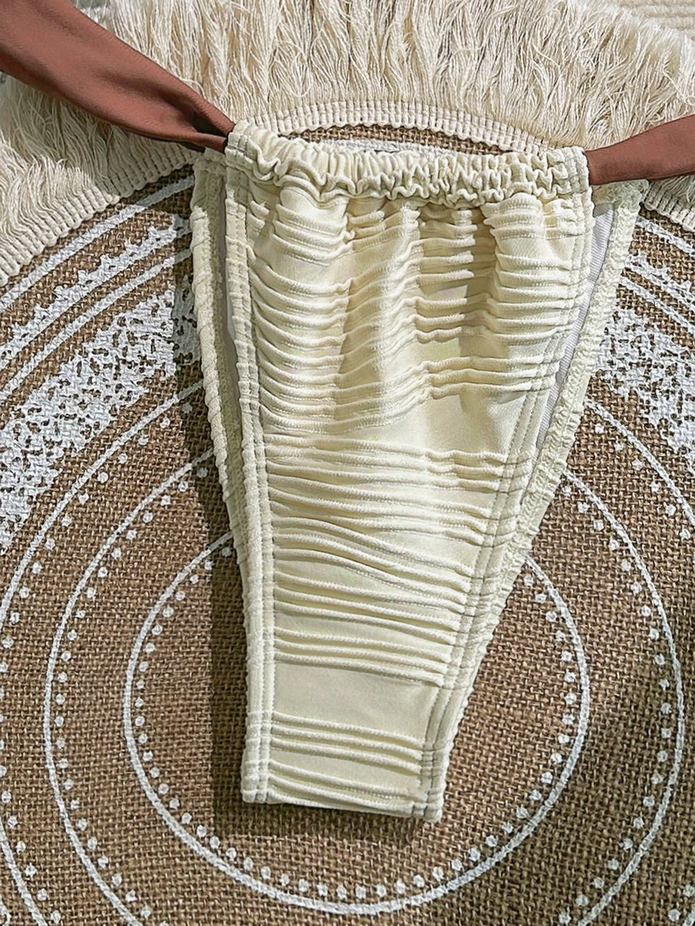 الفقرة برايا حمالة العصابة ملابس السباحة النساء كشكش قطعتين بيكيني مثير ثونغ ثوب السباحة الصيف ضمادة ملابس الشاطئ