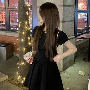 한국어 스타일 블랙 다목적 라운드 넥 짧은 소매 드레스 여성 여름 2024 새로운 슬리밍 우아한 a 라인 미니 드레스