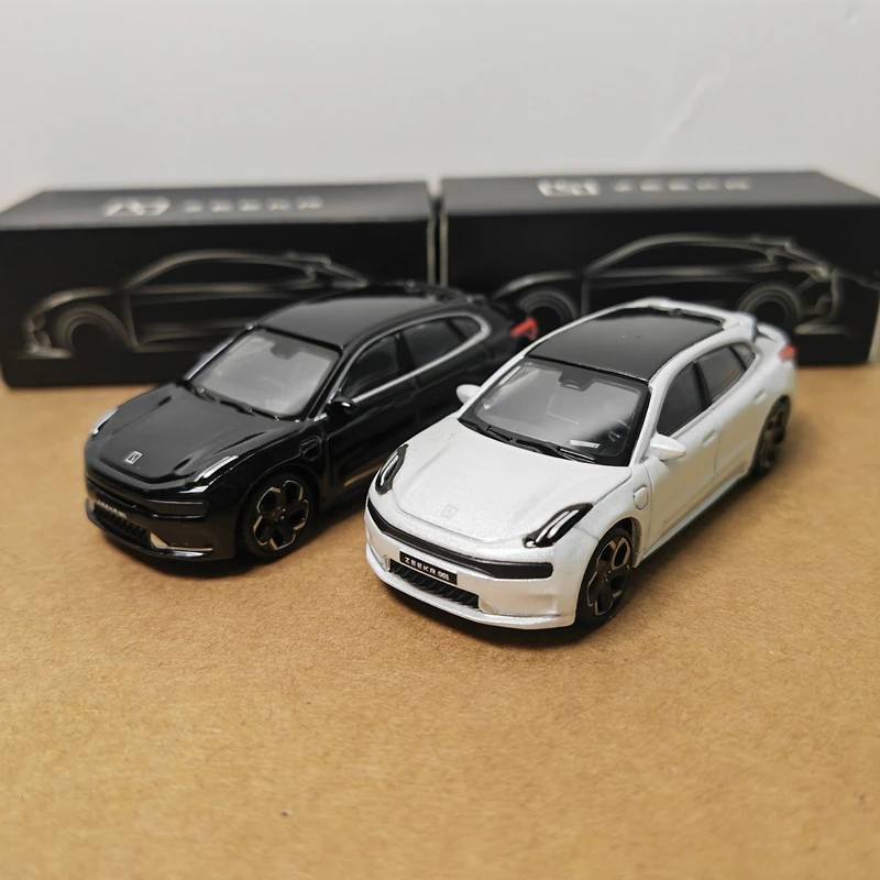 Diecast 1:64 Scale Original Geely ZEEKR 001 ใหม่Energyรถสะสมของเล่นของขวัญของที่ระลึกจอแสดงผลเครื่องประดับ