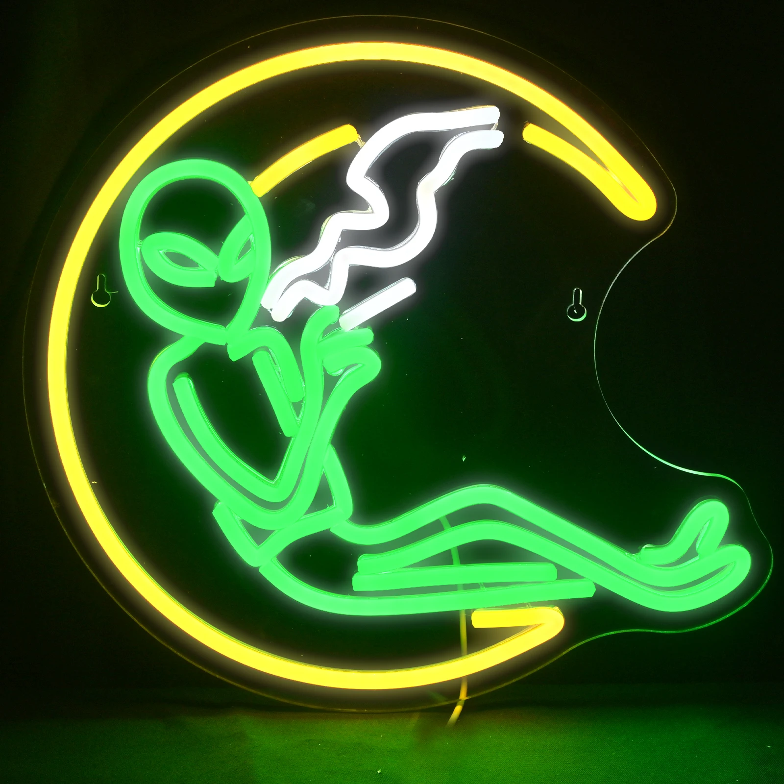 Imagem -03 - Green Alien Neon Sign For Wall Decor Luzes Led Reguláveis Quarto Homem Caverna Jogo Casa Bar Festa Decoração do Quarto Crianças Presente de Aniversário