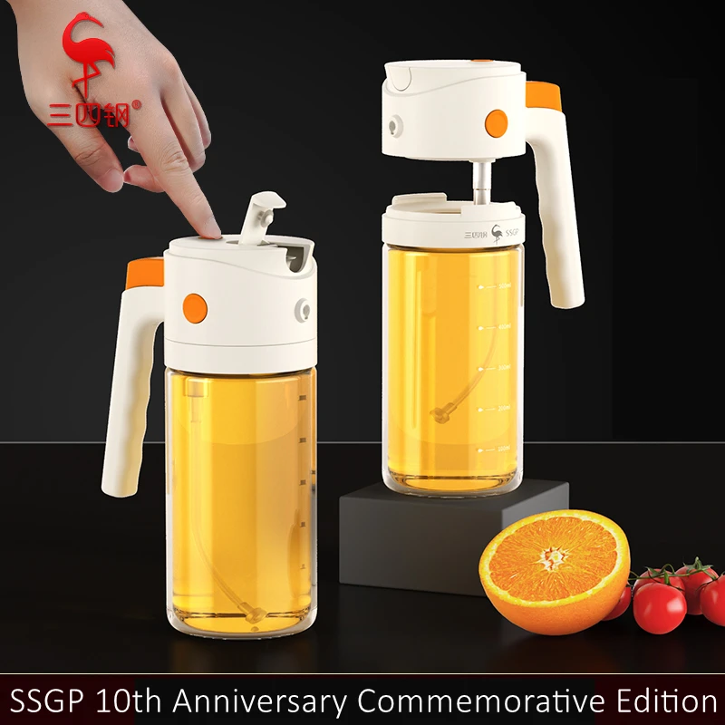 LFGB Certificated High Borosilicate Glass Oil Pot Spray and Pour Condiment Bottle for Barbecue 500ml Gravy Boat Watering Can