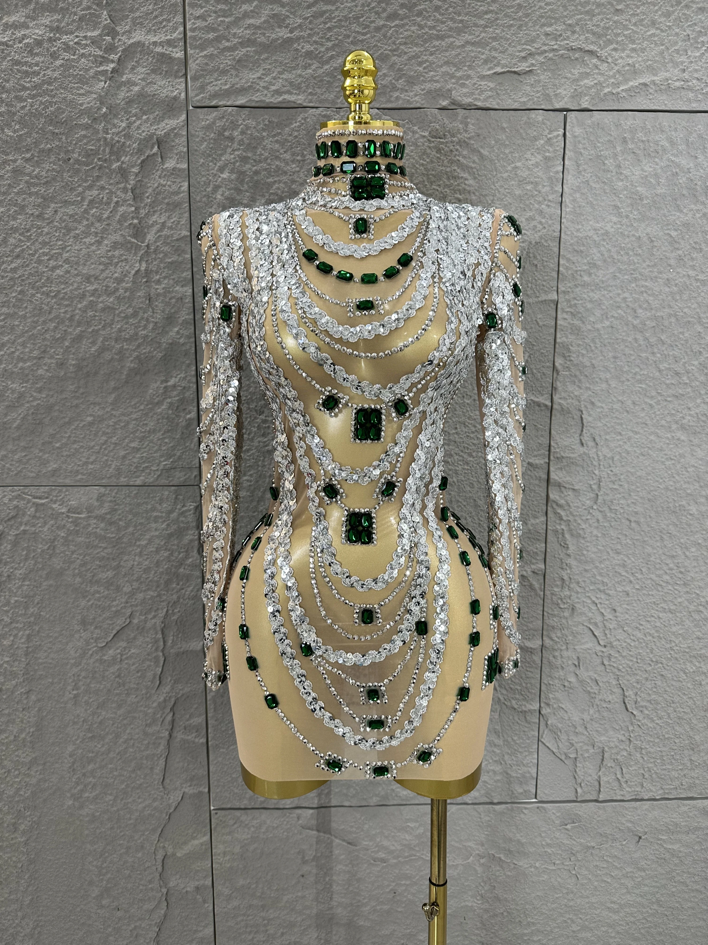 ชุดมินิเดรสหรูหราสำหรับผู้หญิง ประดับคริสตัลใส ทรงเข้ารูป เหมาะสำหรับนักร้อง งานปาร์ตี้ คลับ งานราตรี  ชุดสั้นวิบวับ สไตล์ดารา