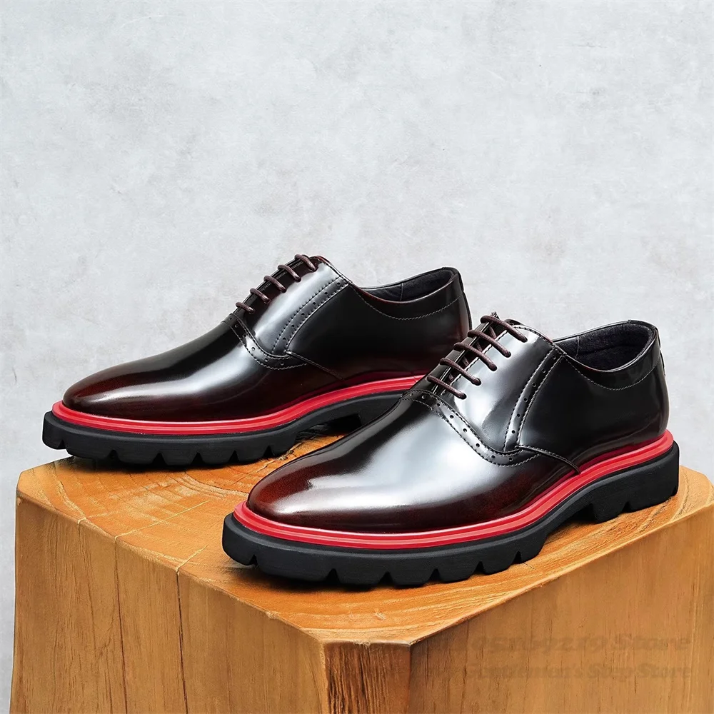 2025 جديد براءات الاختراع والجلود سميكة وحيد الارتفاع زيادة حذاء رجالي النمط البريطاني الأعمال رئيس كبير الدانتيل يصل أحذية من الجلد عادية