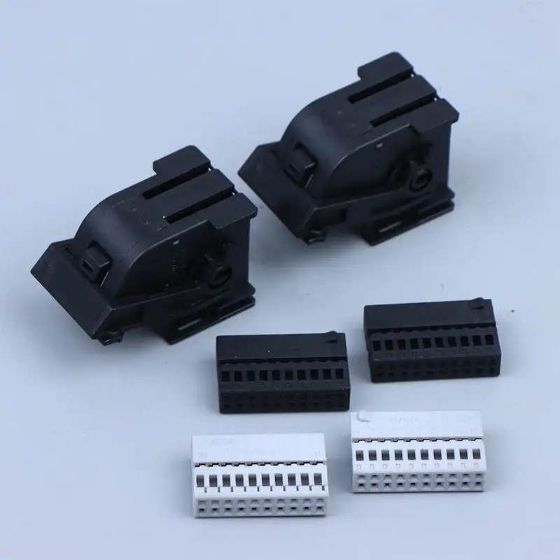 40 Pin  Automotive Electrical Cable Plug Wiring Harness Unsealed Connector 0.6 MM Male Female Socket 967286-1