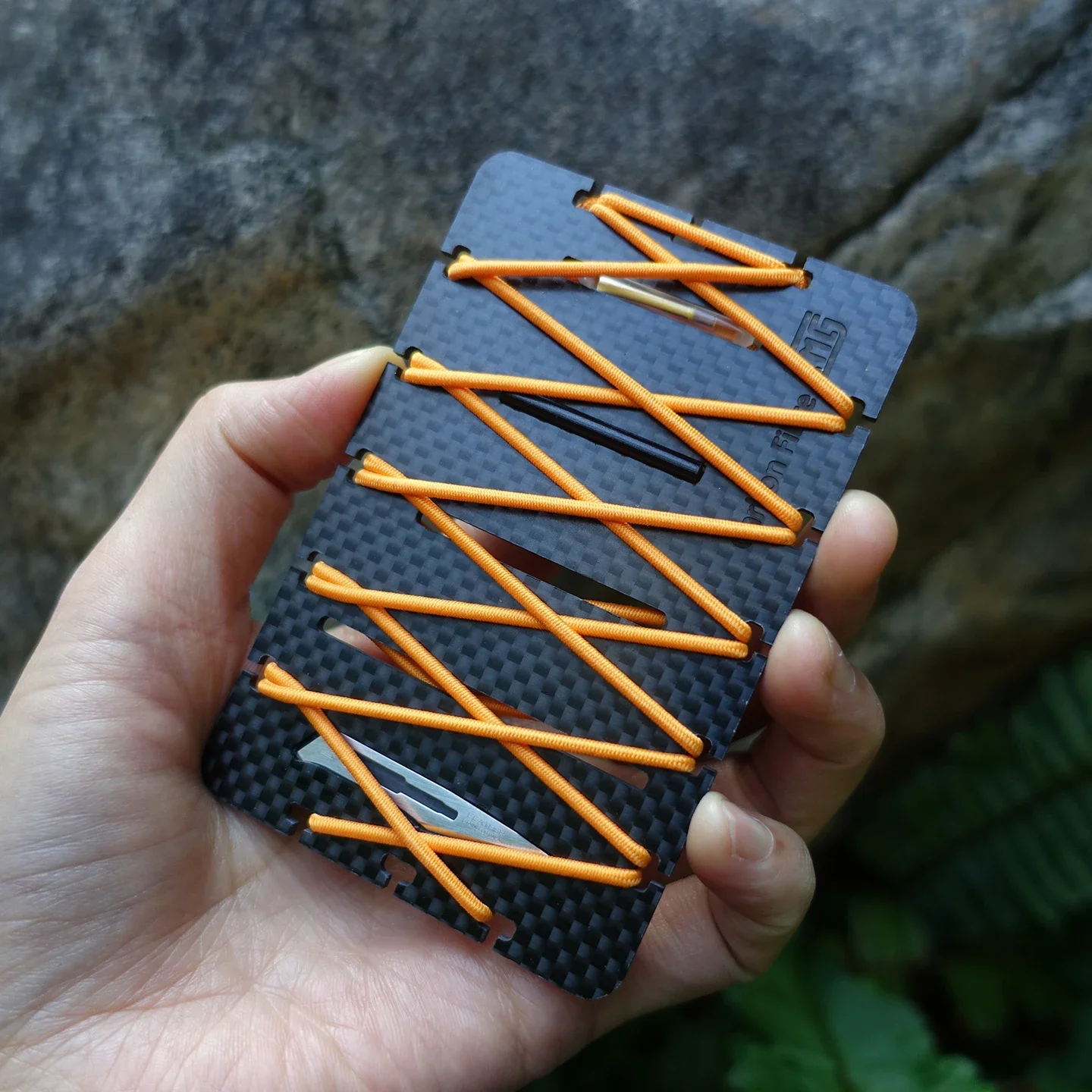 Carbon Fibre Storage Card Outdoor Multi-functional EDC Tool Storage and Organisation Elastic Cord High-end Custom Hand-Woven