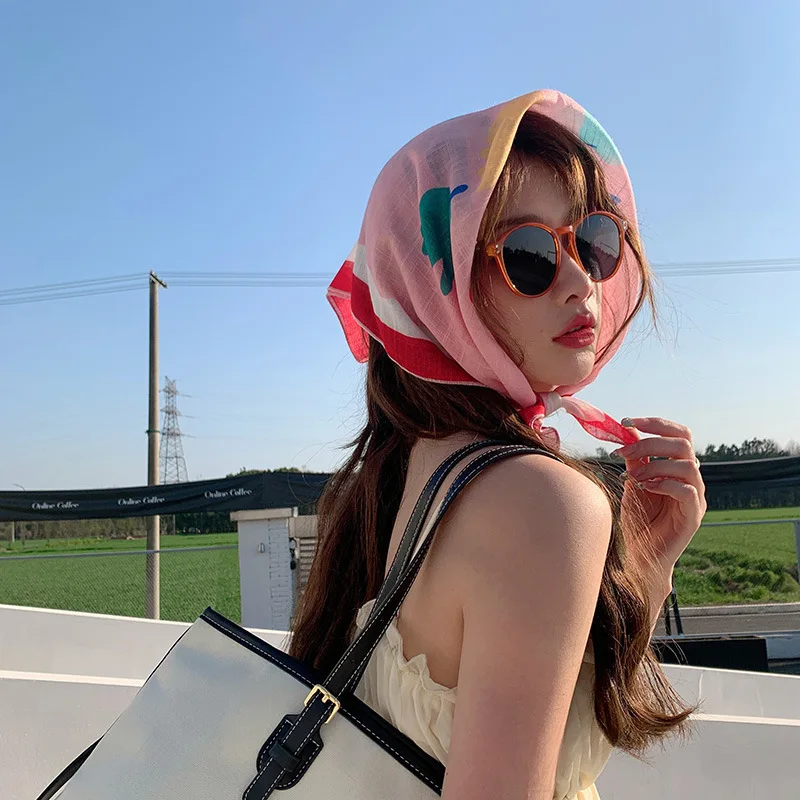 Sweet and adorable cotton-linen square scarf, stylish and versatile floral-patterned headscarf for spring and summer sun protect