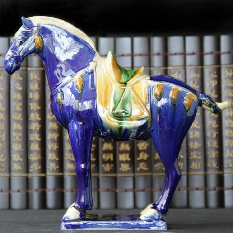 Tang Sancai Blue Glazed War Horse antica porcellana uneared in imitazione museo antico cavallo decorazione