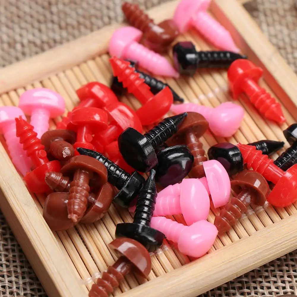 100pcs New Bear Buttons DIY Tool Doll Noses Dolls Accessories Triangle Nose Safety Parts