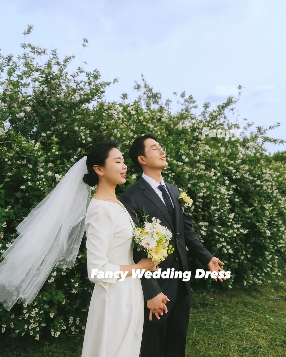 Fancy Simple V Neck Korea 웨딩드레스 Photo Shoot A Line Elastic Satin Wedding Party Engagement Dresses Back Corset Customized