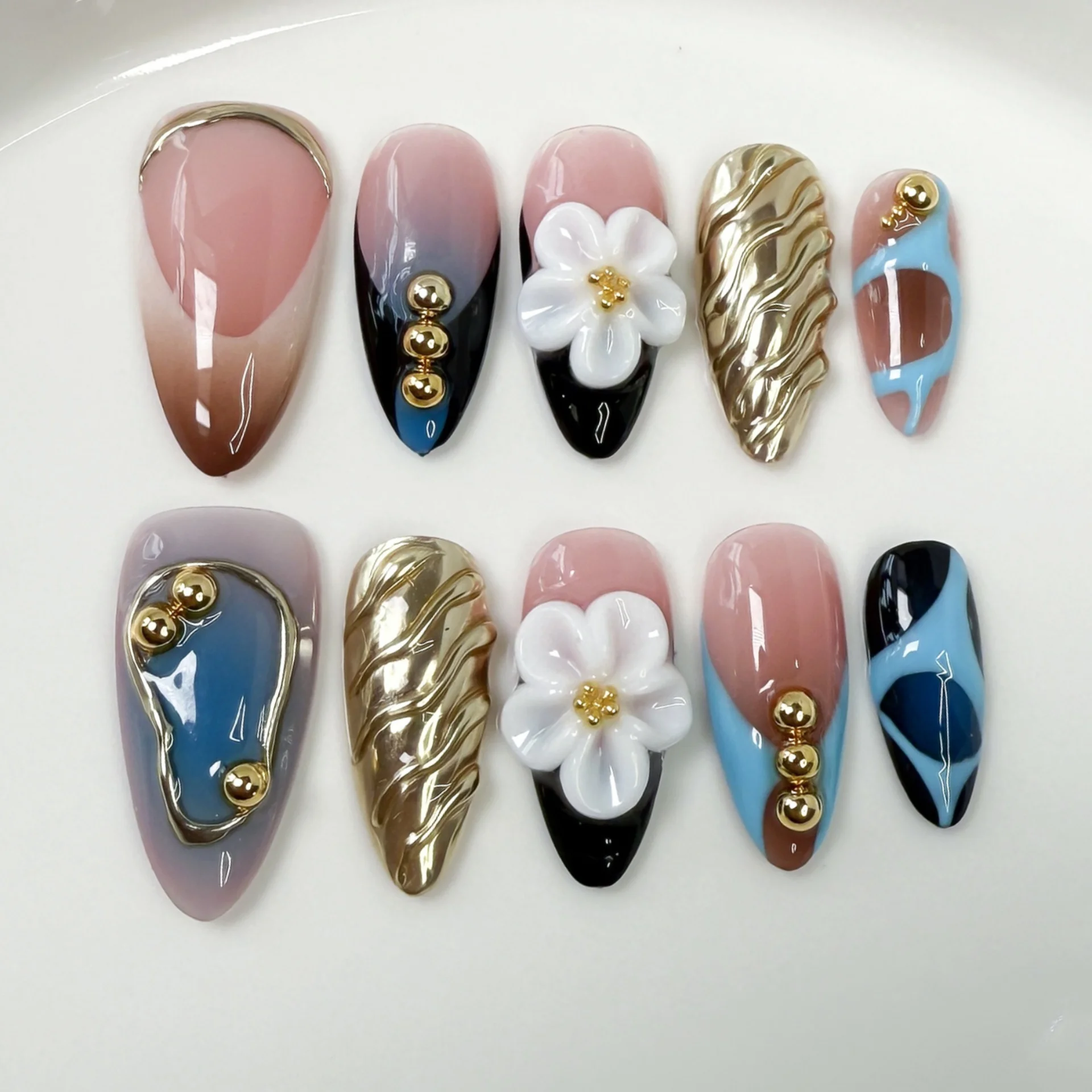 10pcs Handmade Leopard Print French Fake Nails Tips Almond Gradient Flower Stick on False Nail Retro Sweet Blush Press on Nails