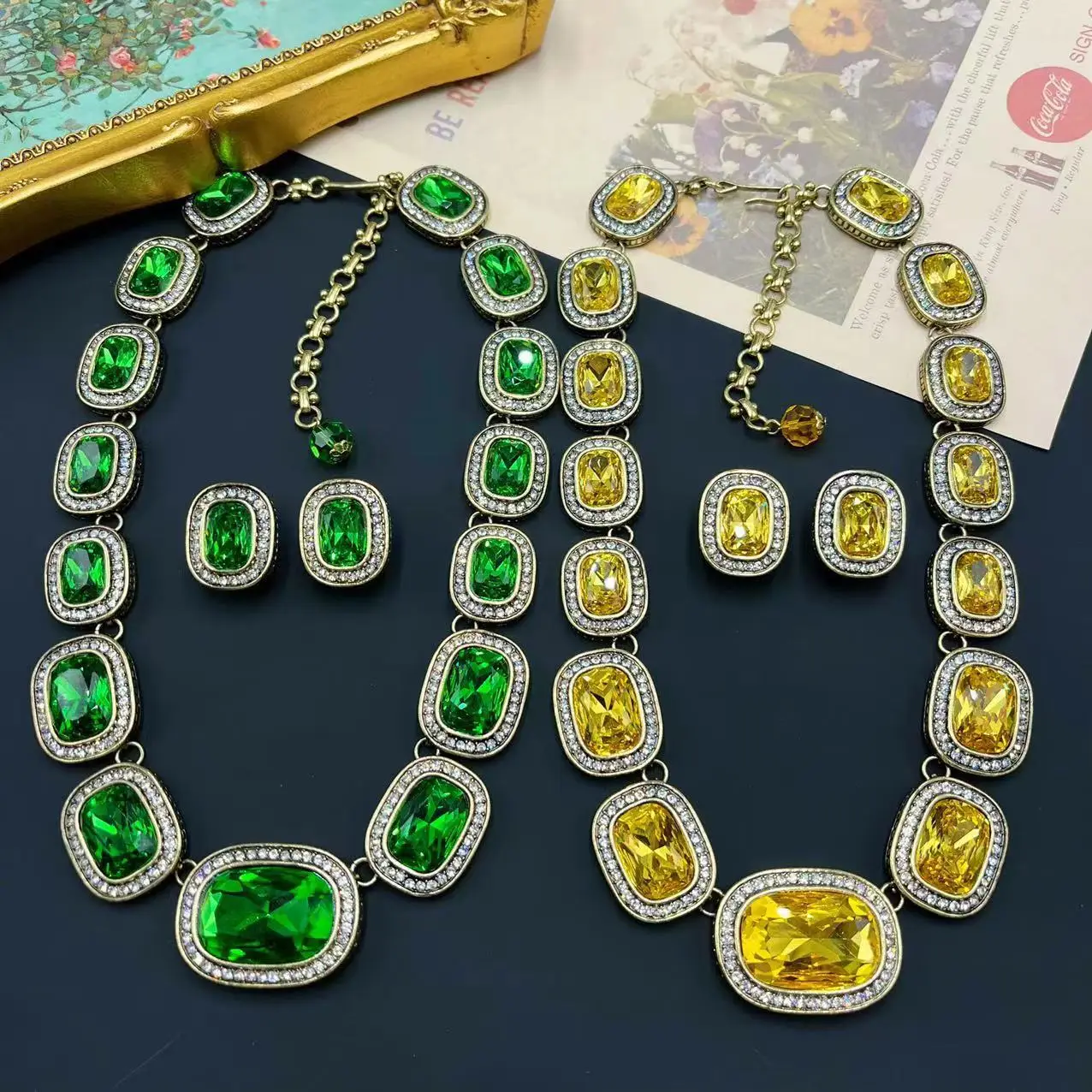 

Jewelry Decoration Earrings for Women Square Candy Sparkling Emerald Necklace Earrings Party Show Gorgeous Luxury Vintage Palace