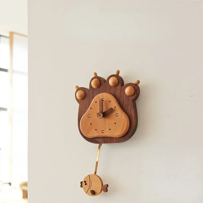 Fish and bear's paw wall clock creative gifts living room decorative wall clock decorative pendant clock wall Watch