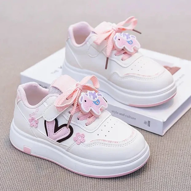 

Детские спортивные туфли 2026: Новинка! Милые кеды для девочек в стиле принцессы, повседневные белые кроссовки для детей