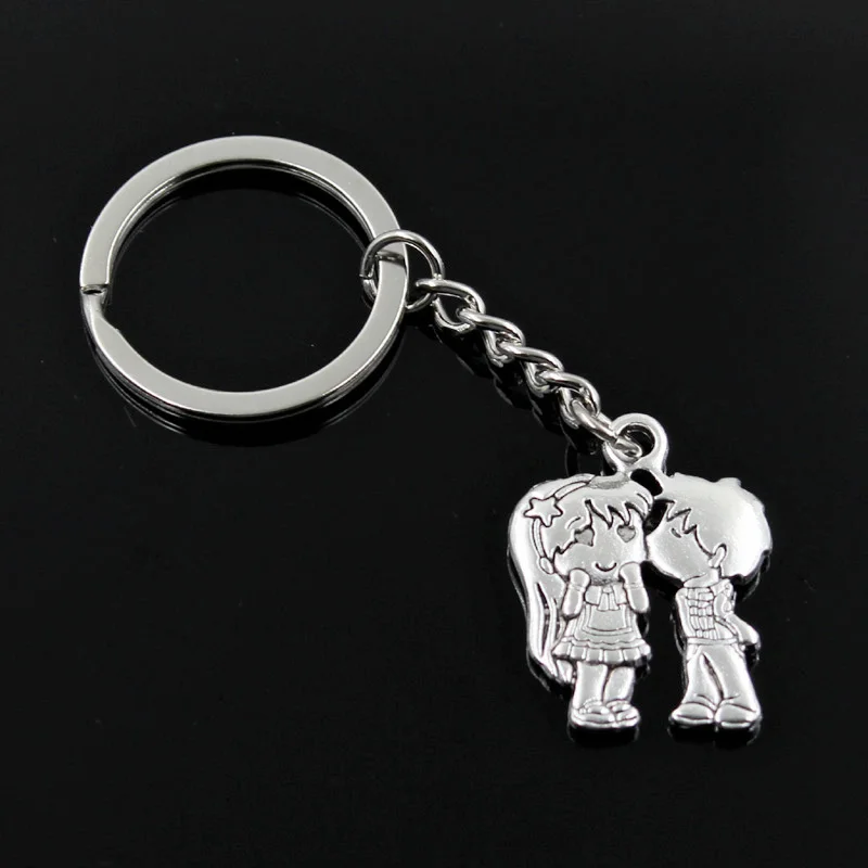 سلسلة مفاتيح سيارة بلون فضي للرجال ، سلسلة حامل معدني تصنعها بنفسك ، محب عتيق ، تقبيل أحبة ، هدية بدلاية ، موضة جديدة ، 31 × 23 ، 30