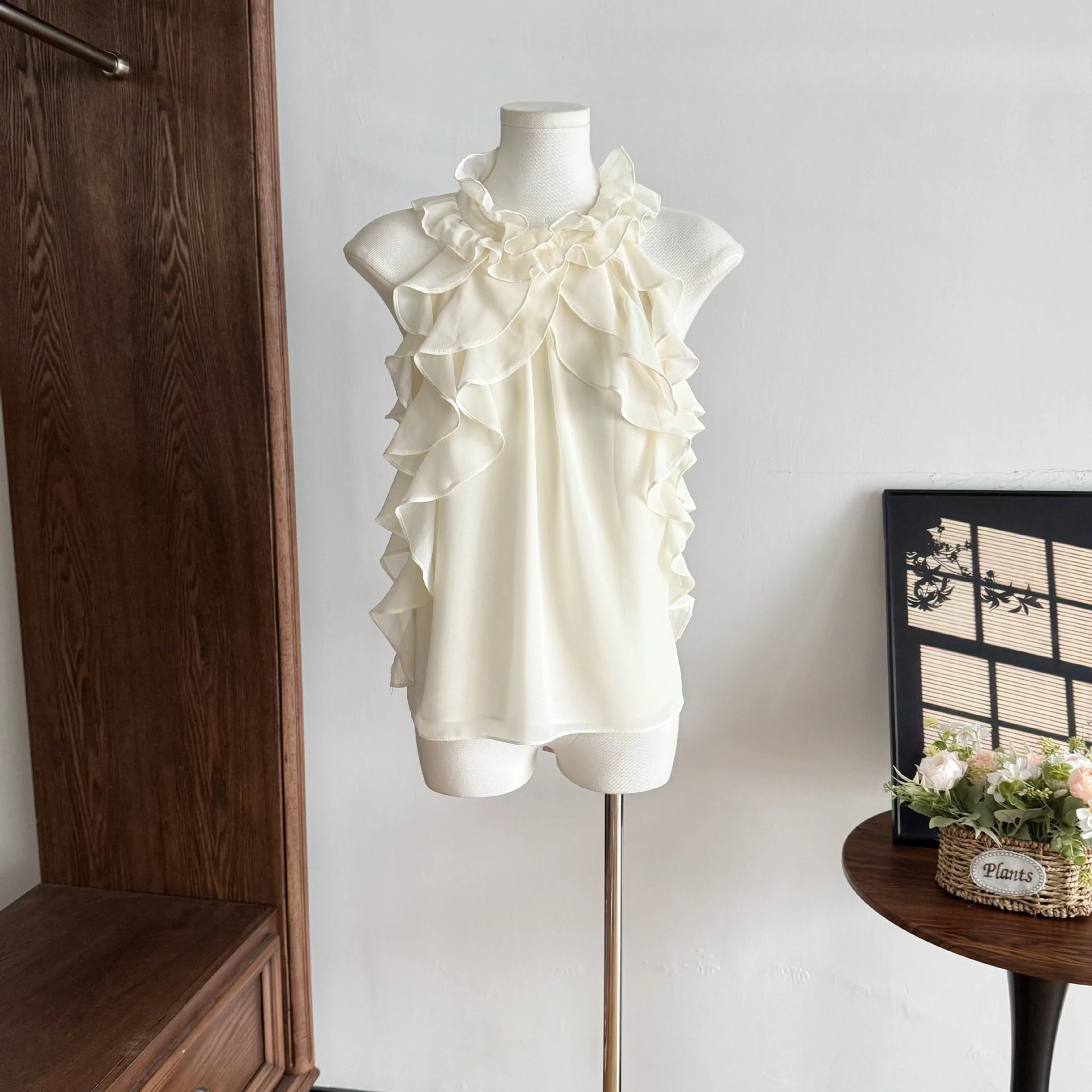 

2026 Summer New Product Multi-layer Ruffle Edge Slightly Transparent Sleeveless Neck Chiffon Shirt Off-the-shoulder Top